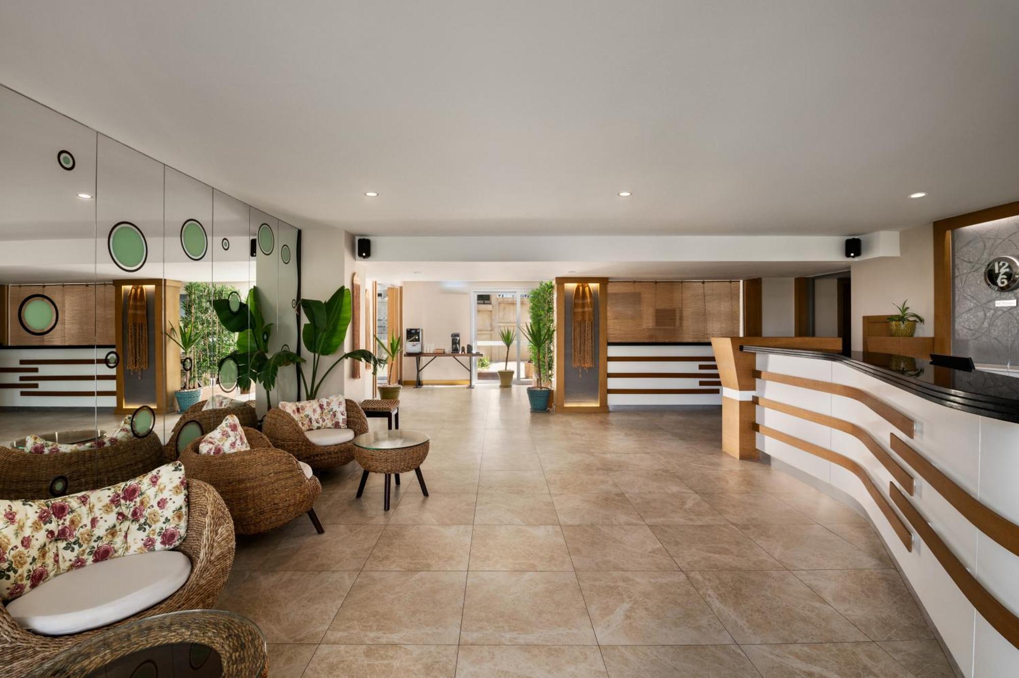 Otel La Quinta By Wyndham Cesme